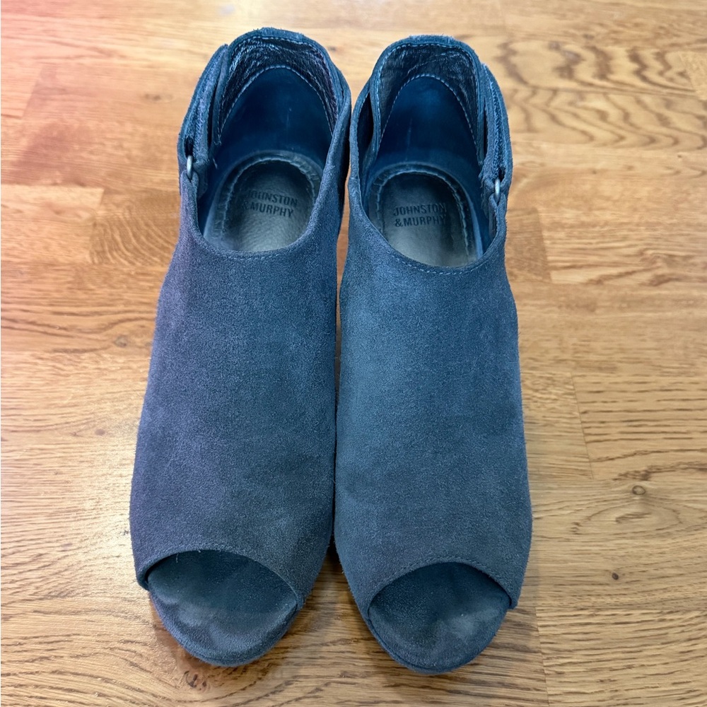 Johnston & Murphy Women's Dark Gray Suede Peep Toe Wedges Size 7.5